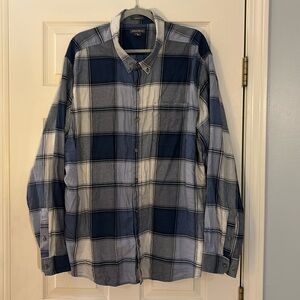 Soft lightweight Eddie Bauer button down